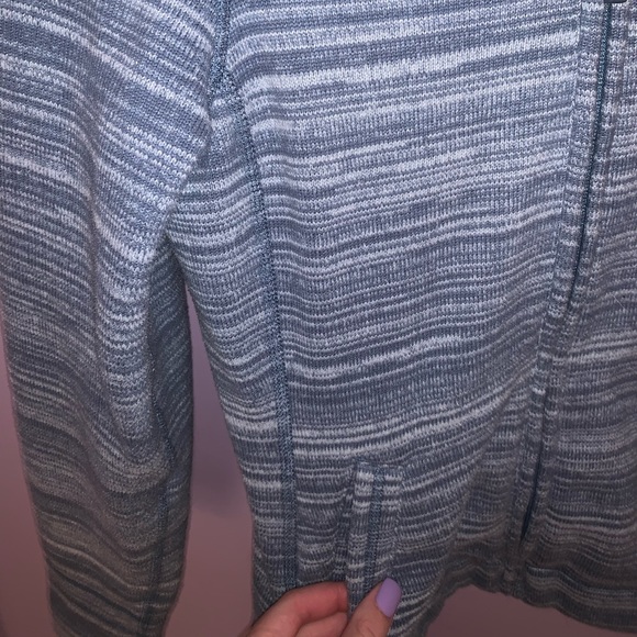 North Face Women’s Full Zip Fleece - Picture 5 of 5